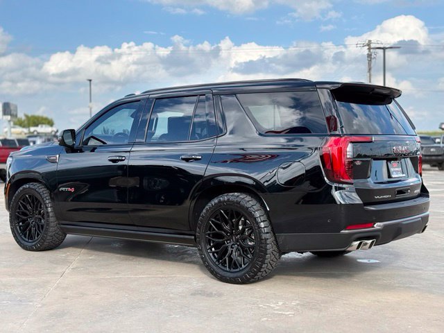 Used 2025 GMC Yukon AT4 Ultimate AWD/4WD image 5