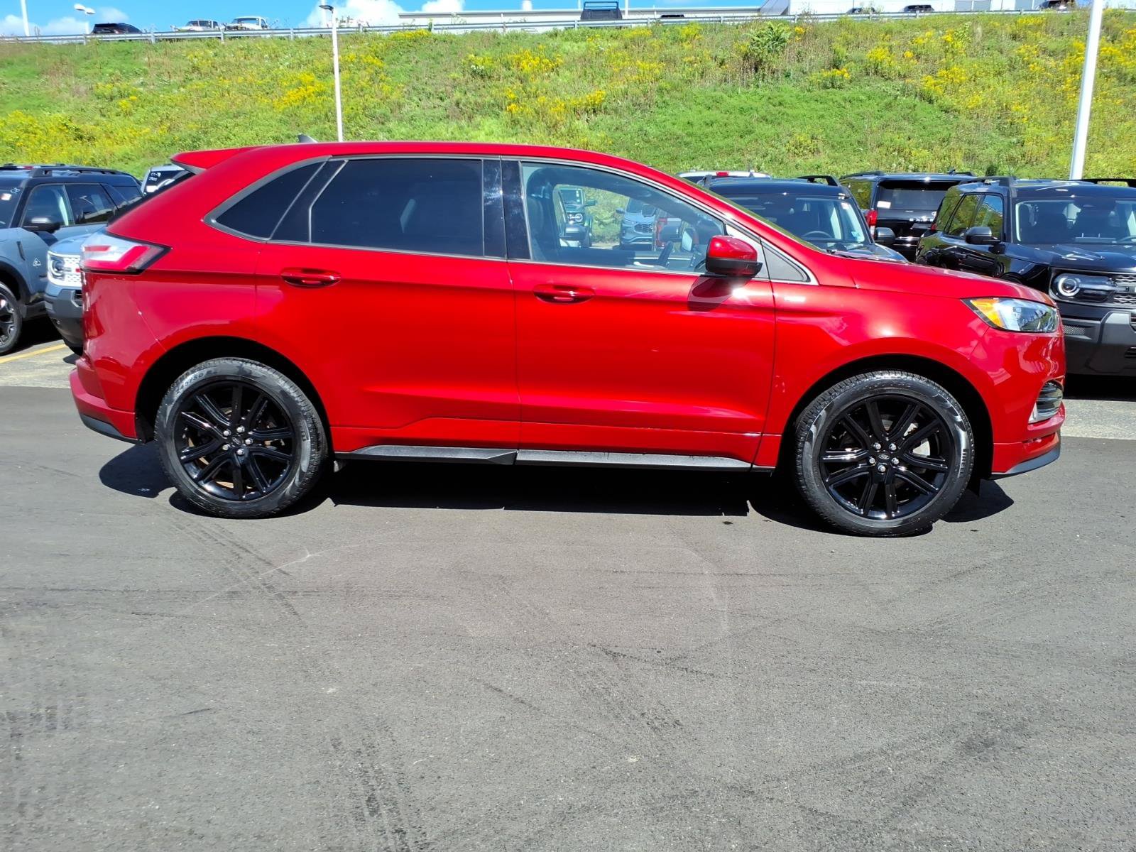 Certified 2023 Ford Edge ST-Line AWD/4WD image 6