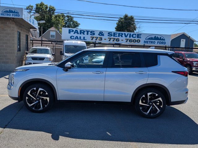 Used 2024 Mitsubishi Outlander SE FWD image 7