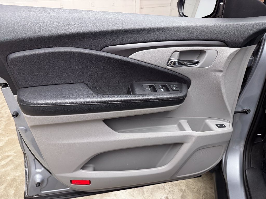 Used 2018 Honda Pilot EX-L image 11