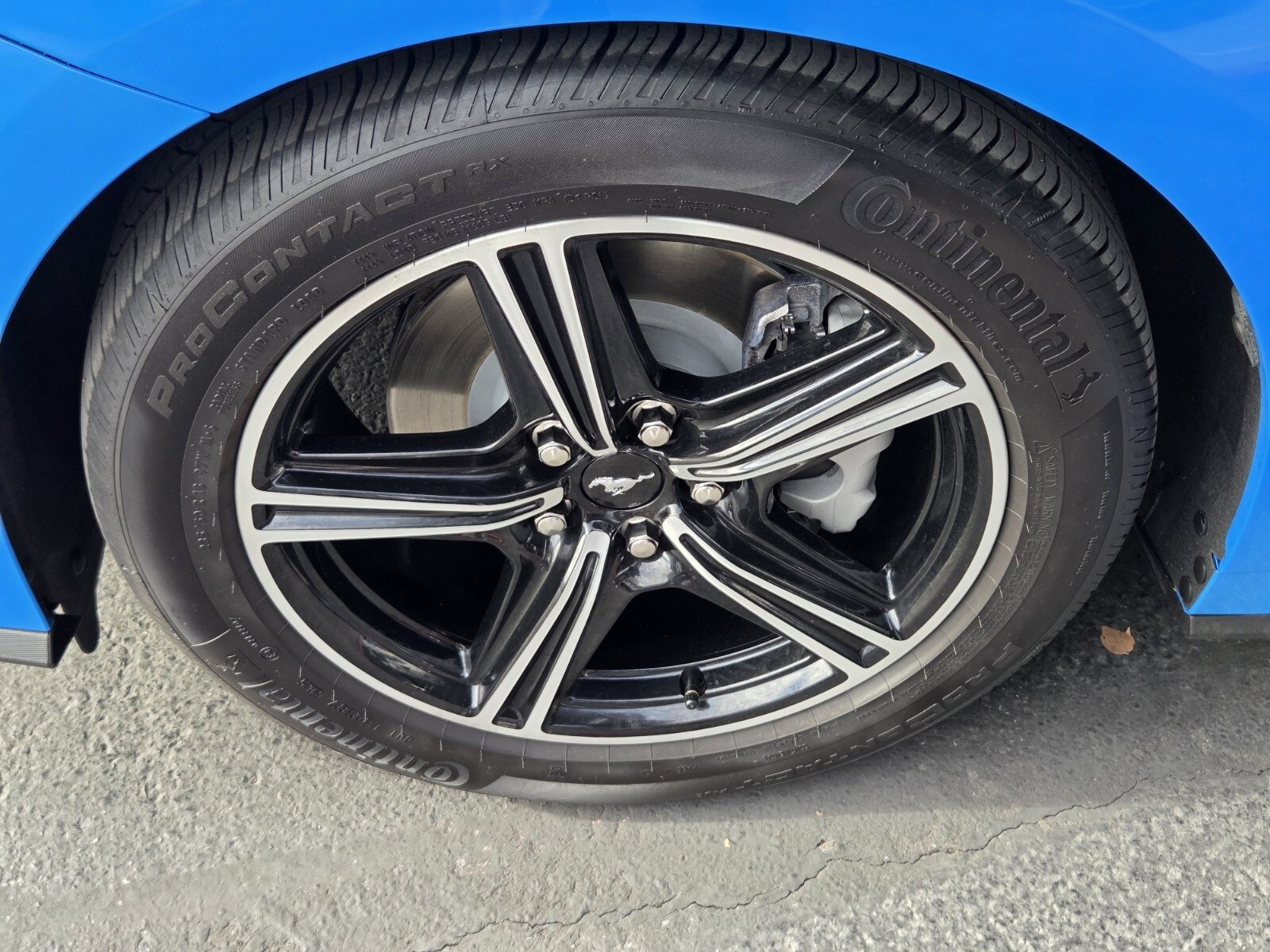 Certified 2025 Ford Mustang Coupe image 9