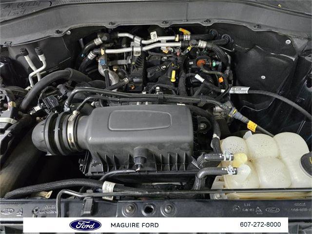 Certified 2022 Ford Explorer XLT w/ Equipment Group 202A image 15