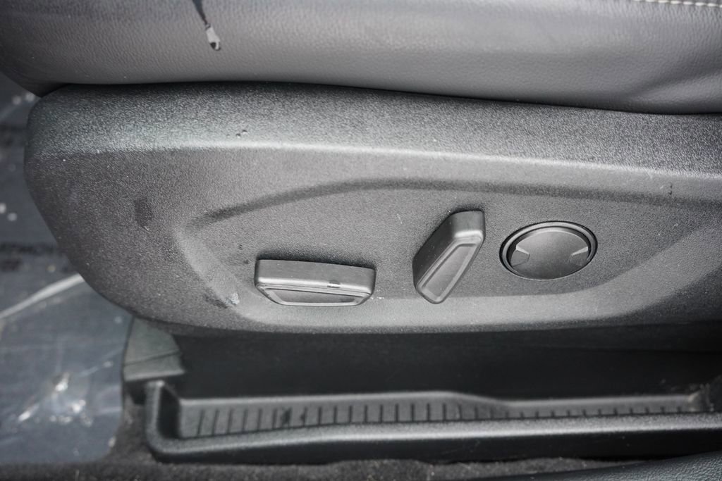 Certified 2021 Ford Edge SEL w/ Convenience Package image 23