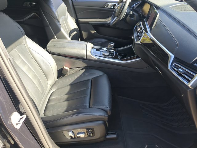 Used 2020 BMW X5 M50i w/ Premium Package AWD/4WD image 36