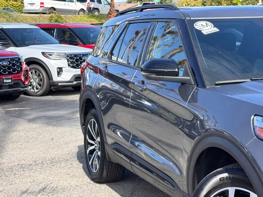Certified 2021 Ford Explorer ST w/ Equipment Group 401A image 5