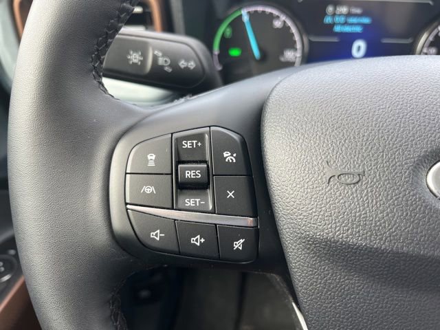 Certified 2024 Ford Maverick Lariat FWD image 18