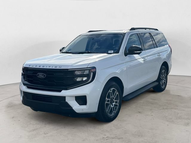 Certified 2025 Ford Expedition Active AWD/4WD image 1