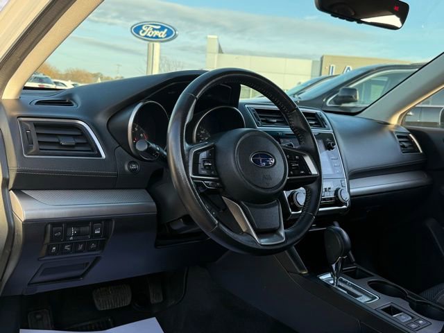 Used 2019 Subaru Outback 2.5i Premium image 12