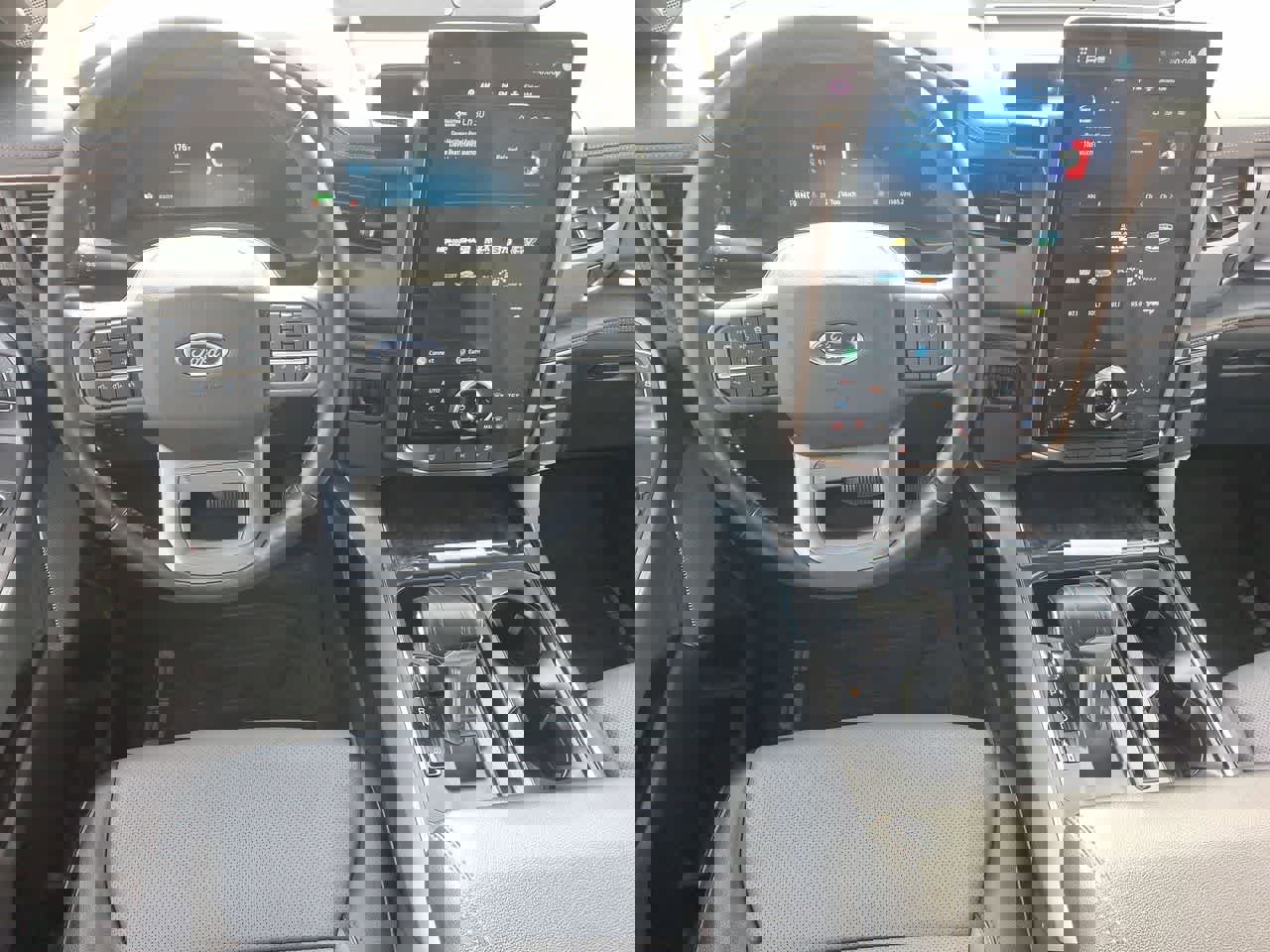 Certified 2022 Ford F150 Lightning Lariat image 27