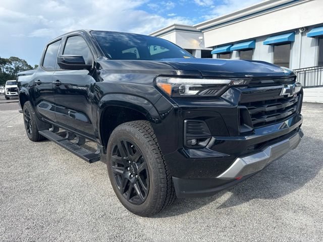 Used 2024 Chevrolet Colorado Z71 w/ Z71 Convenience Package 2 AWD/4WD image 5