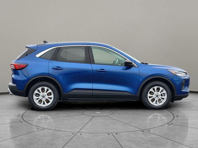 Certified 2023 Ford Escape Active AWD/4WD image 2
