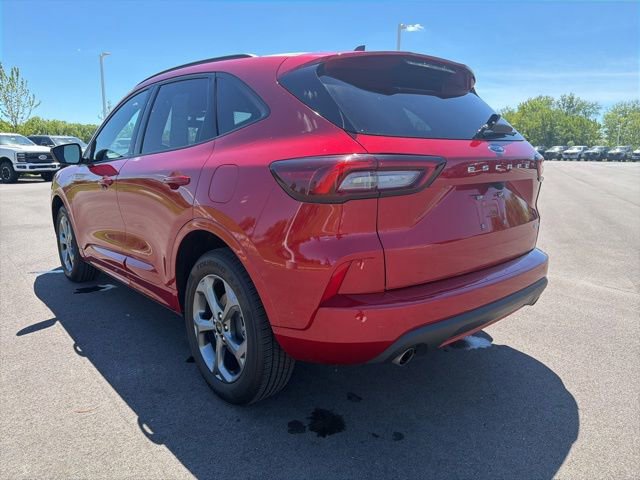 Certified 2024 Ford Escape ST-Line AWD/4WD image 13