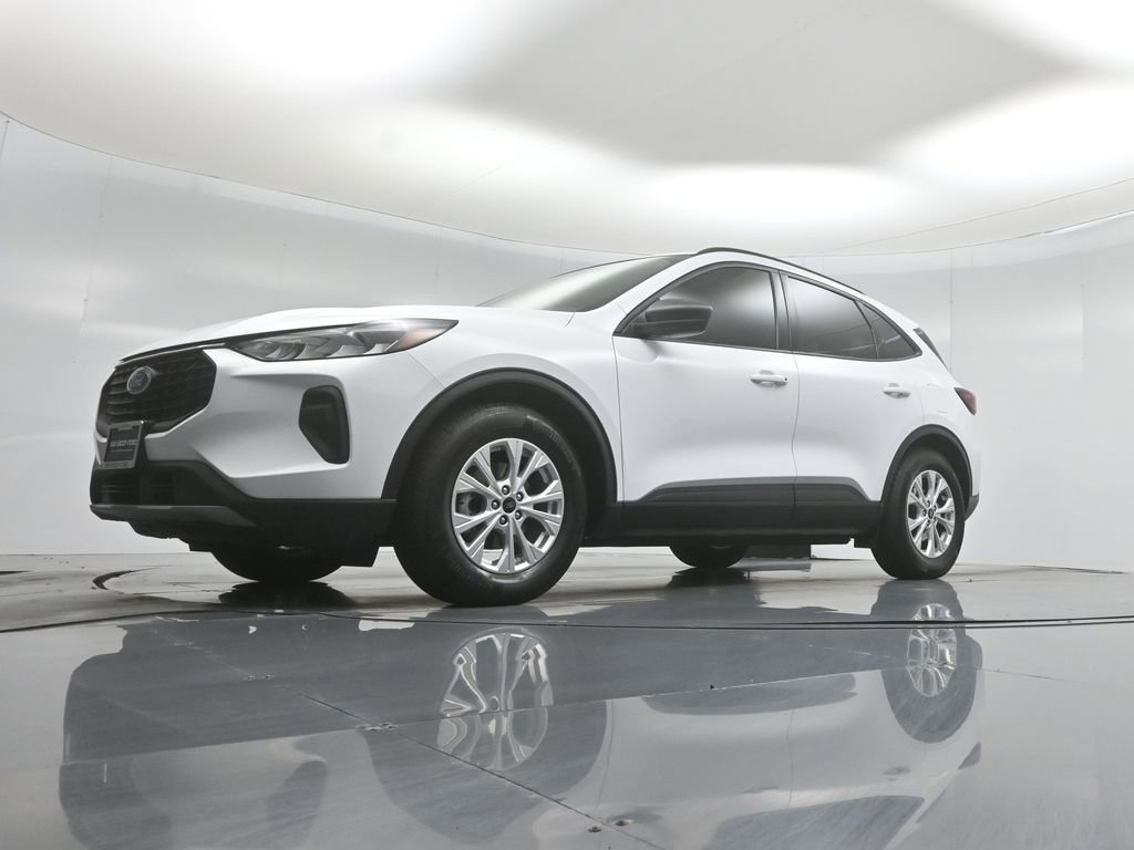 Certified 2025 Ford Escape Active w/ Tech Pack #1 FWD image 42