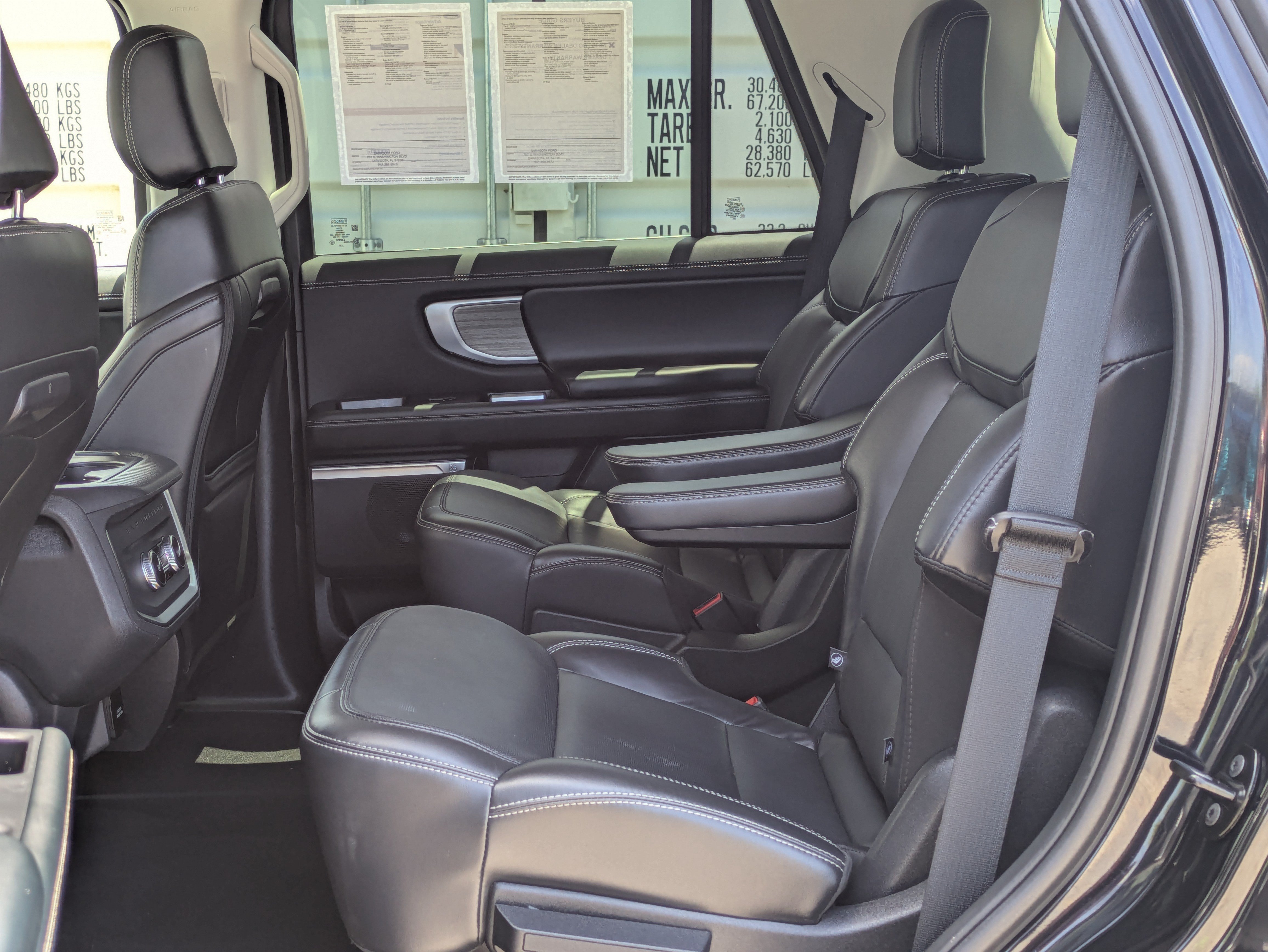 Certified 2025 Ford Expedition Platinum AWD/4WD image 18
