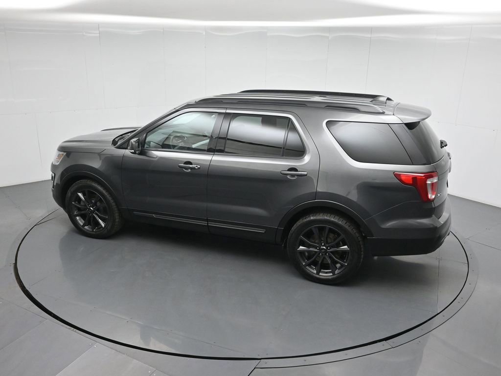 Certified 2017 Ford Explorer XLT w/ Equipment Group 202A image 24