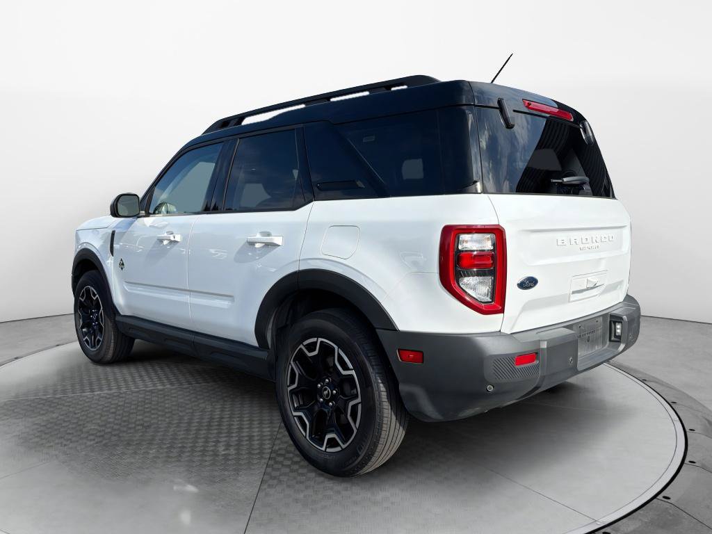 Certified 2025 Ford Bronco Sport Outer Banks AWD/4WD image 9