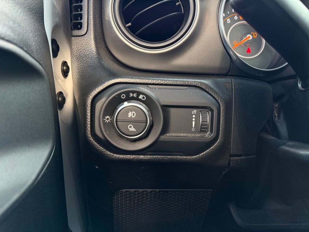 Used 2023 Jeep Gladiator Sport w/ Trailer Tow Package image 13