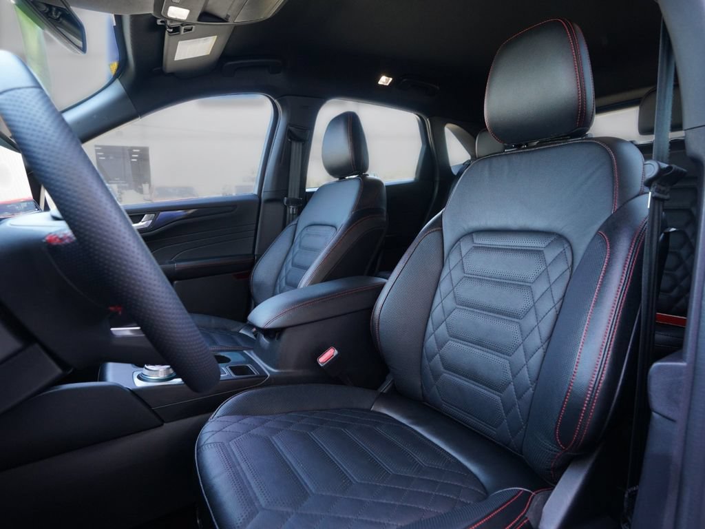 Certified 2023 Ford Escape ST-Line Elite w/ Premium Technology Package AWD/4WD image 12