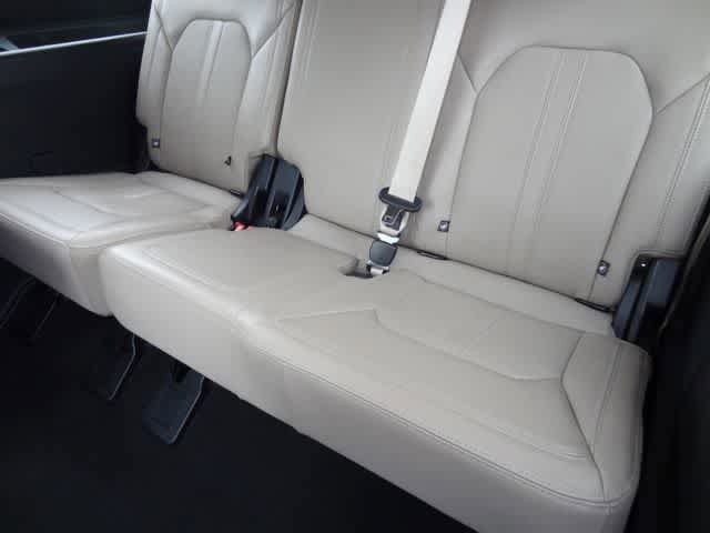 Certified 2024 Ford Expedition Limited RWD image 9