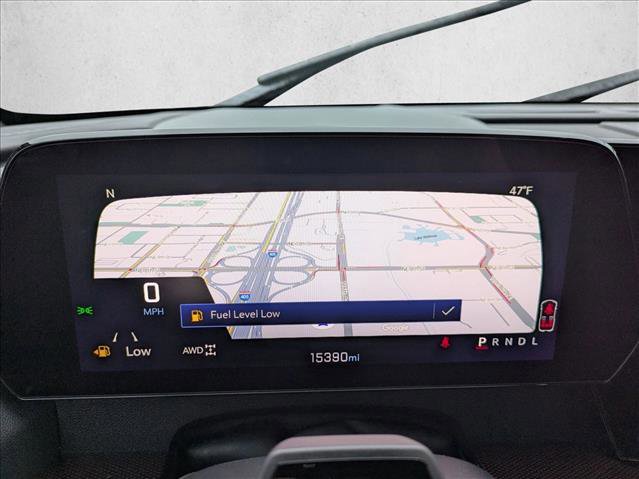 Used 2025 Chevrolet Traverse RS image 11