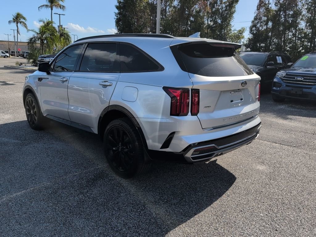 Used 2021 Kia Sorento SX image 5