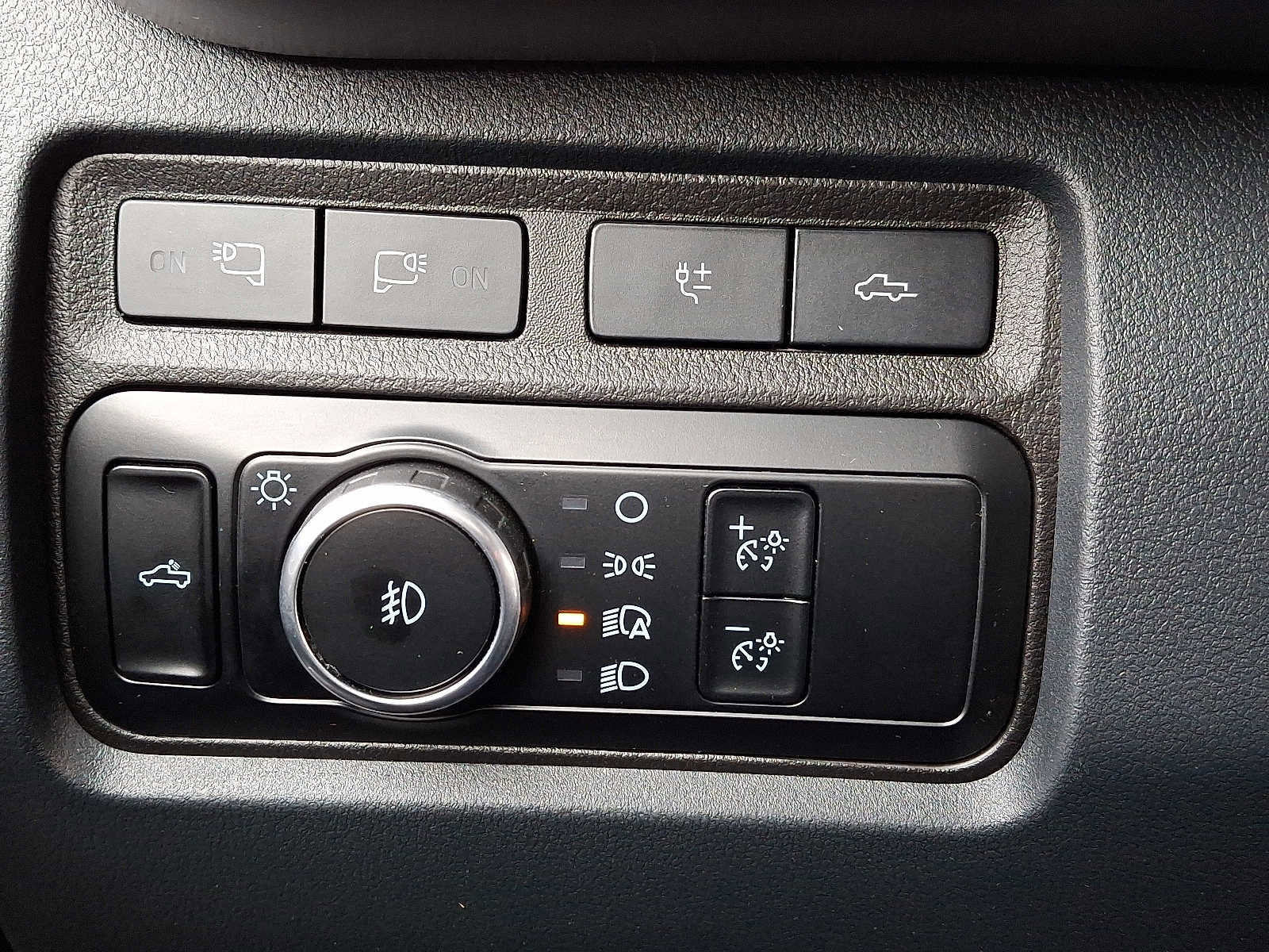 Certified 2024 Ford F250 Platinum w/ Tremor Off-Road Package image 25