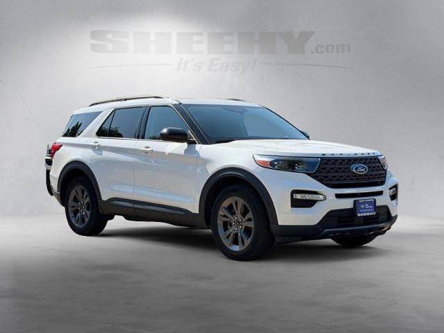 Certified 2023 Ford Explorer XLT w/ Equipment Group 202A AWD/4WD image 2