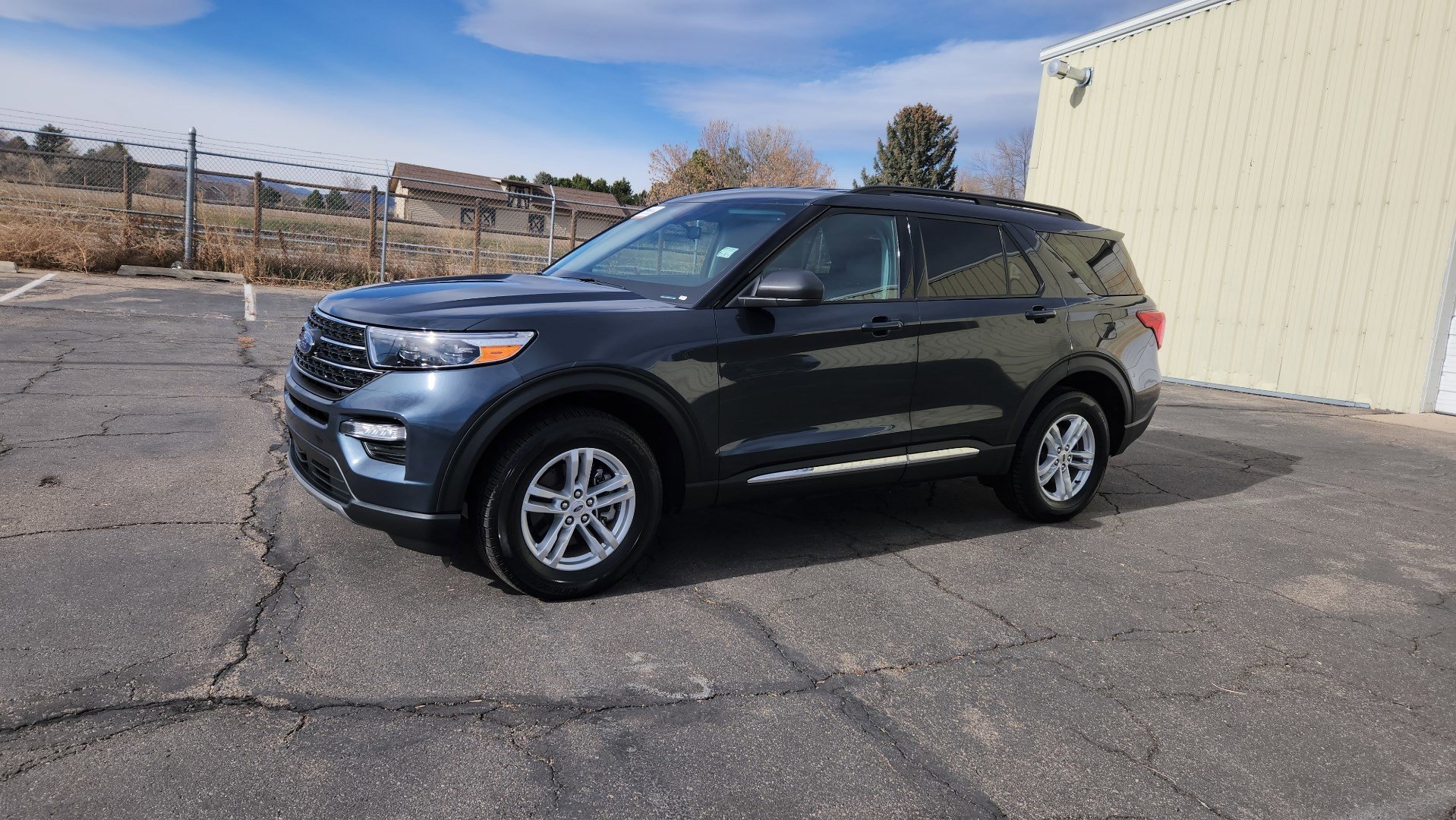 Certified 2023 Ford Explorer XLT w/ Equipment Group 202A image 4