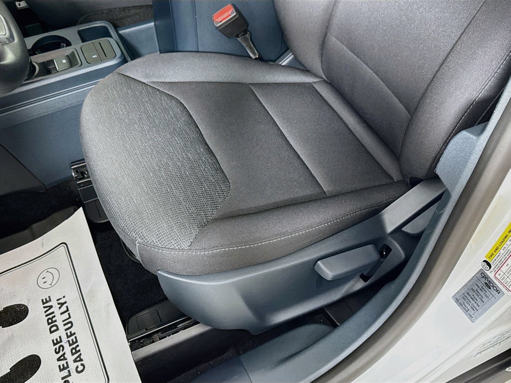 Certified 2025 Ford Maverick XL FWD image 21