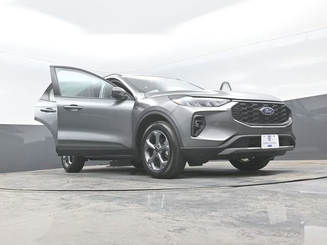 Certified 2025 Ford Escape ST-Line Select AWD/4WD image 29