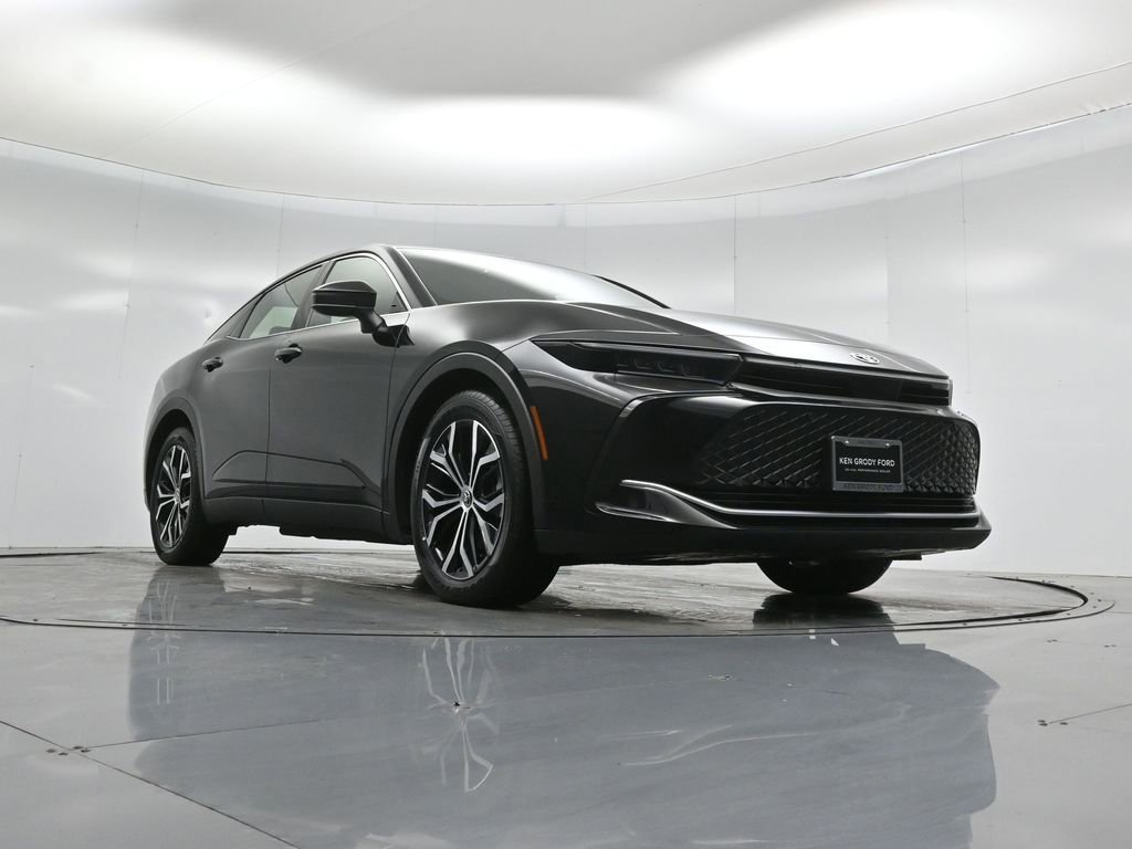 Used 2024 Toyota Crown Limited image 43