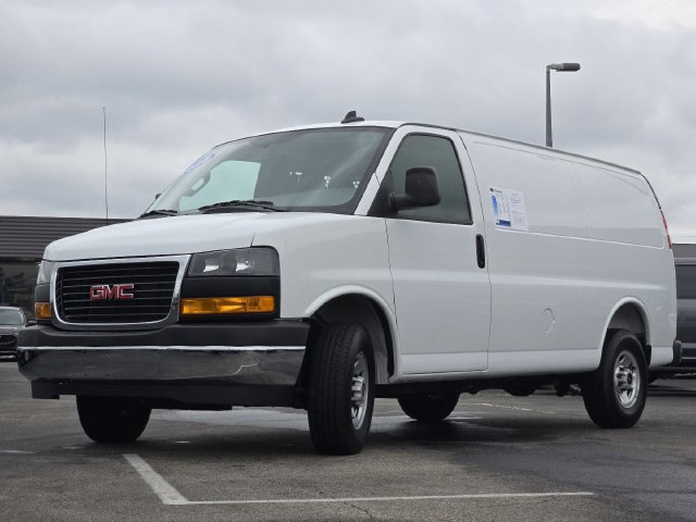 Used 2025 GMC Savana 2500 w/ Driver Convenience Package RWD image 9
