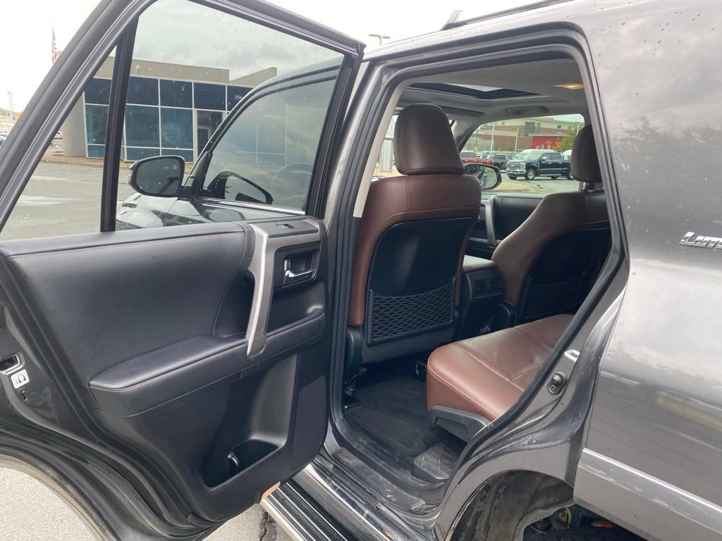 Used 2021 Toyota 4Runner Limited AWD/4WD image 28