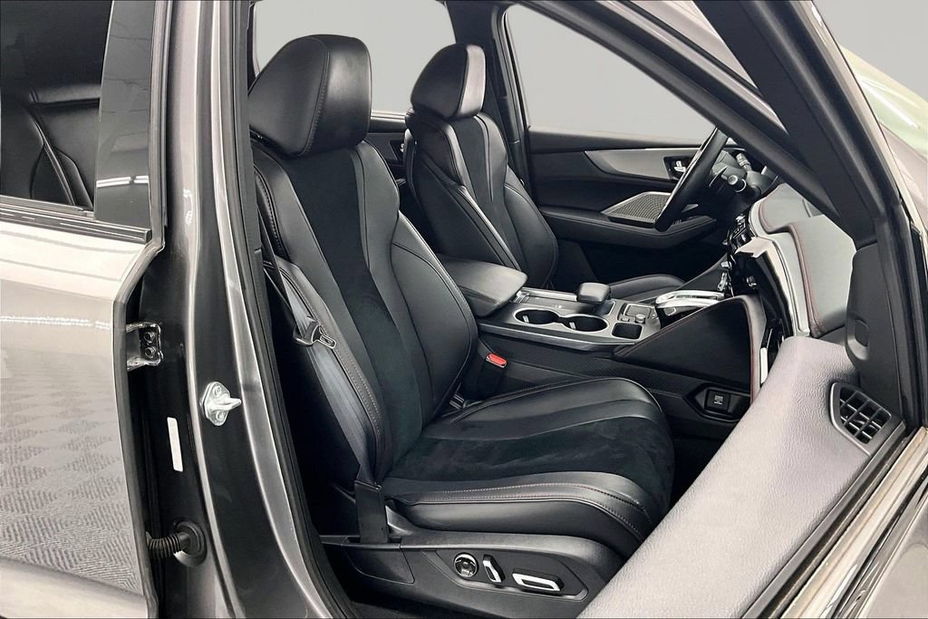 Used 2023 Acura MDX A-Spec AWD/4WD image 7