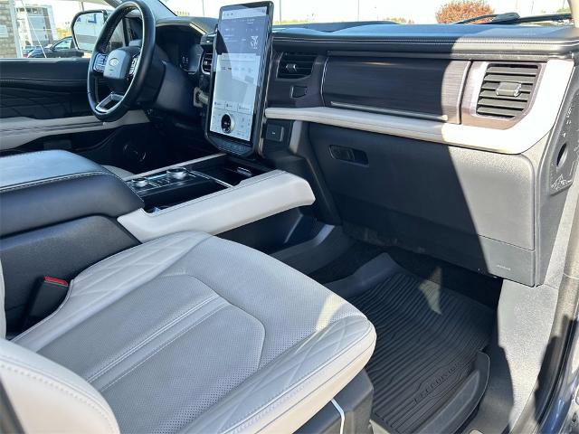Certified 2022 Ford Expedition Max Platinum image 25