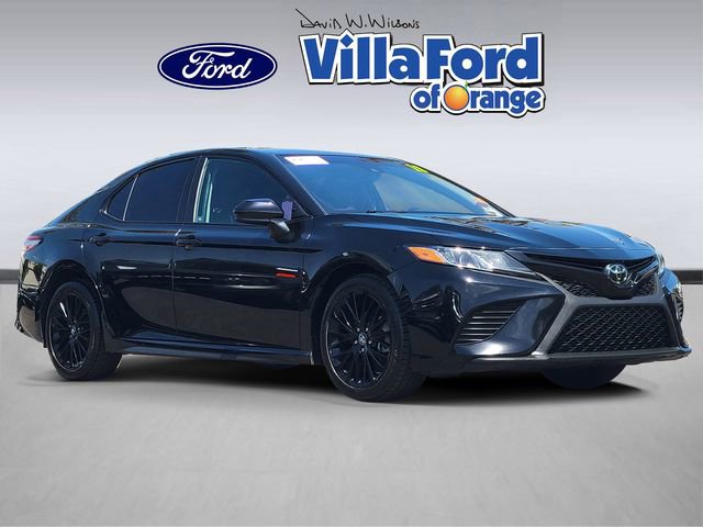 Used 2019 Toyota Camry SE FWD image 1
