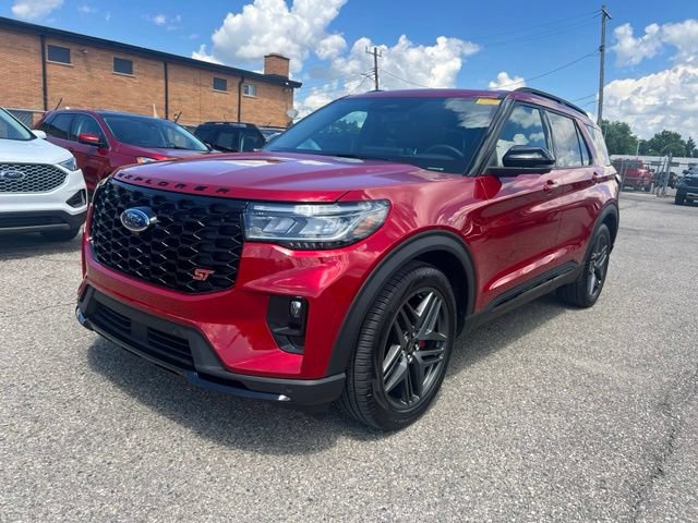 Certified 2025 Ford Explorer ST AWD/4WD image 29