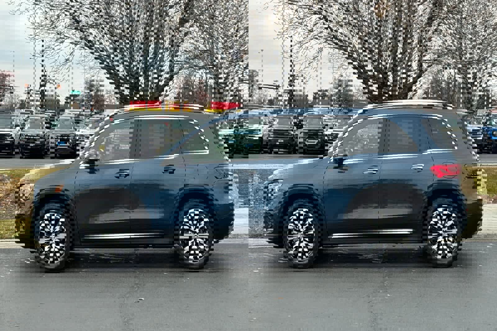 Used 2023 Mercedes-Benz GLB 250 GLB 250 video 2