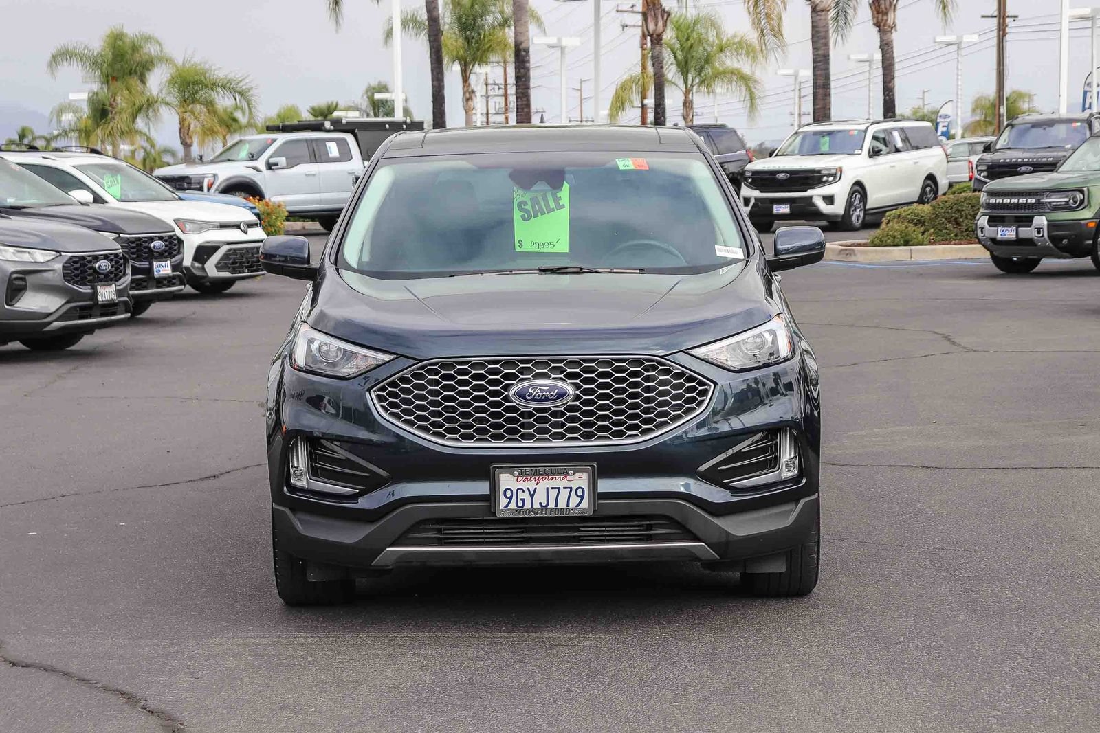 Certified 2023 Ford Edge SEL w/ Convenience Package AWD/4WD image 2