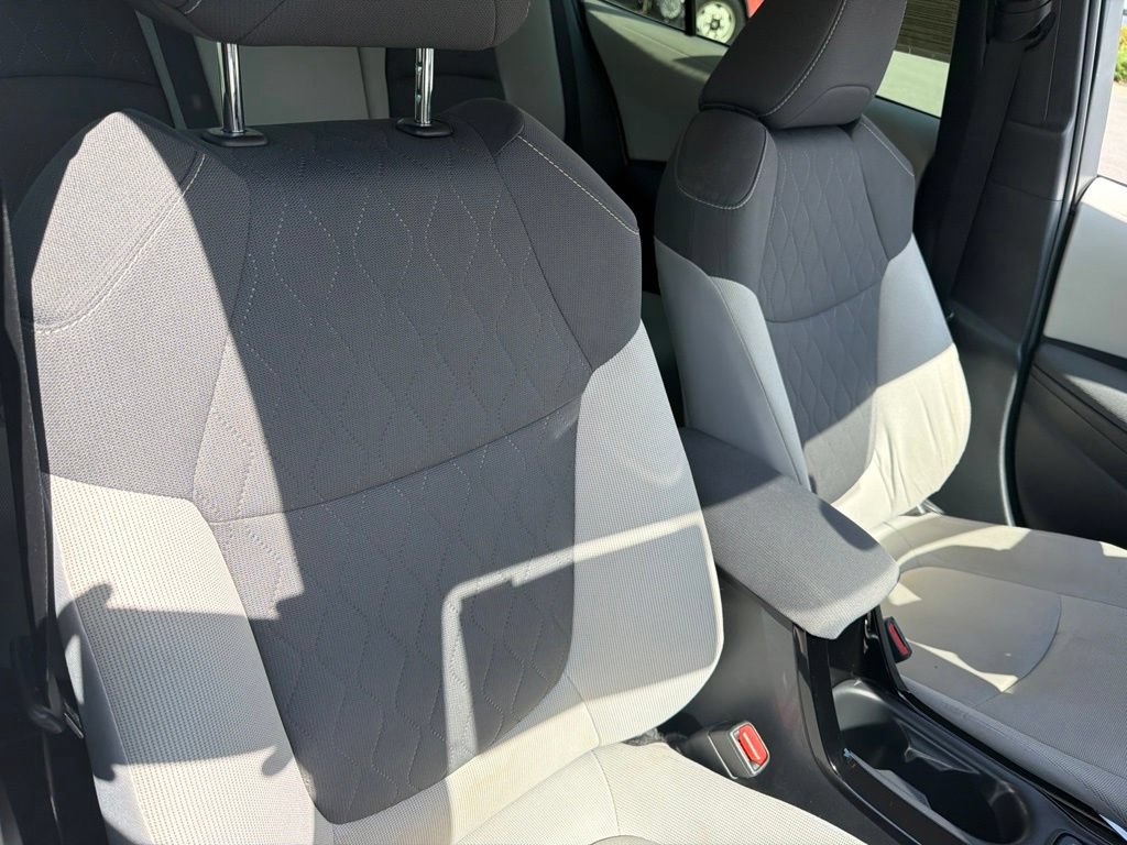 Used 2020 Toyota Corolla LE FWD image 28