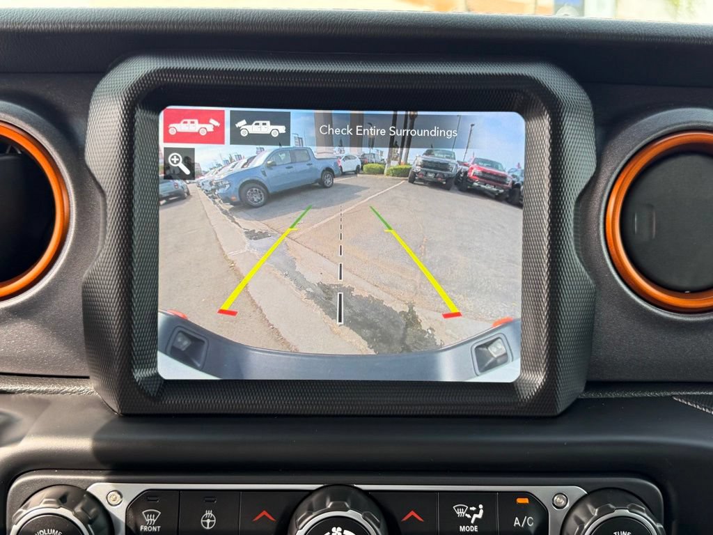 Used 2020 Jeep Gladiator Mojave AWD/4WD image 36