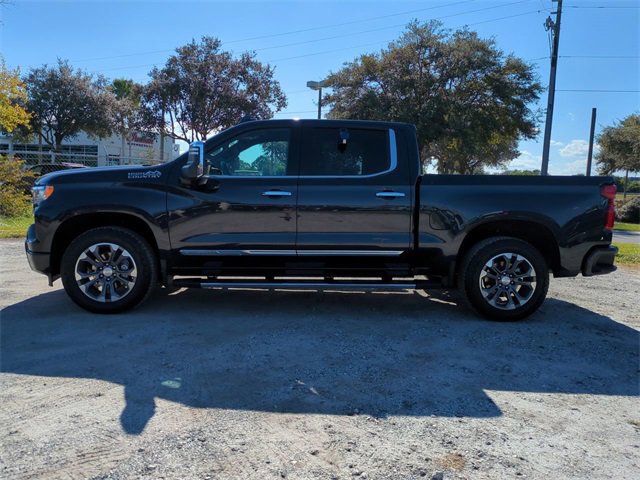 Used 2024 Chevrolet Silverado 1500 High Country w/ Max Trailering Package image 2