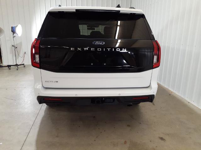 Certified 2025 Ford Expedition Active AWD/4WD image 30