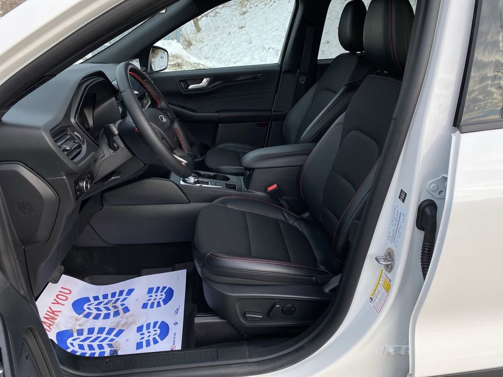 Certified 2025 Ford Escape ST-Line Elite w/ Tech Pack #1 image 5