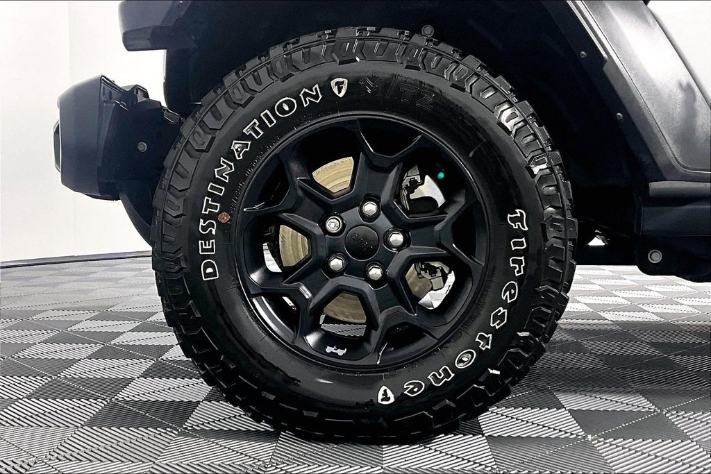 Used 2023 Jeep Wrangler Unlimited w/ Cold Weather Group AWD/4WD image 8