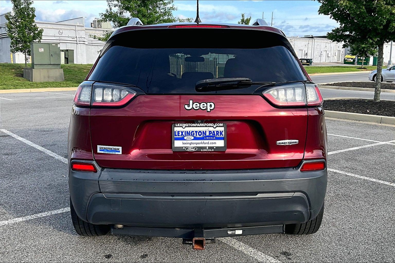 Used 2019 Jeep Cherokee Latitude Plus FWD image 5