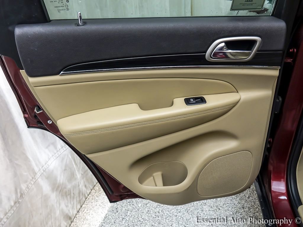 Used 2020 Jeep Grand Cherokee Limited w/ Premium Lighting Group image 23