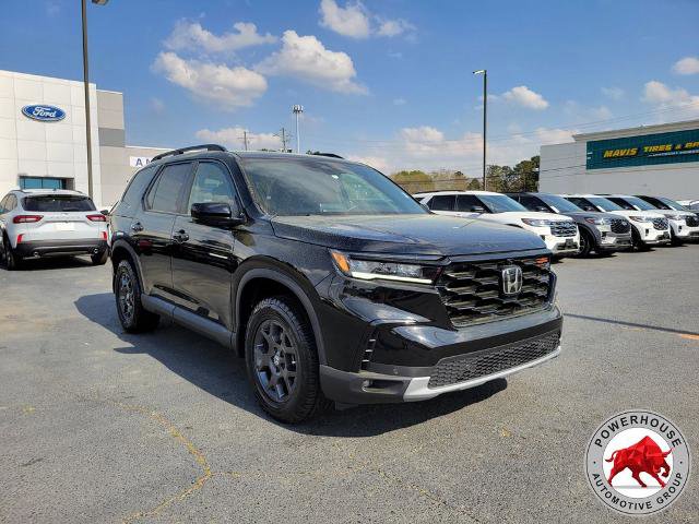 Used 2025 Honda Pilot TrailSport image 9