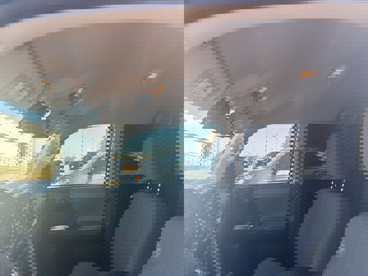 Used 2018 Toyota Tacoma SR5 image 9