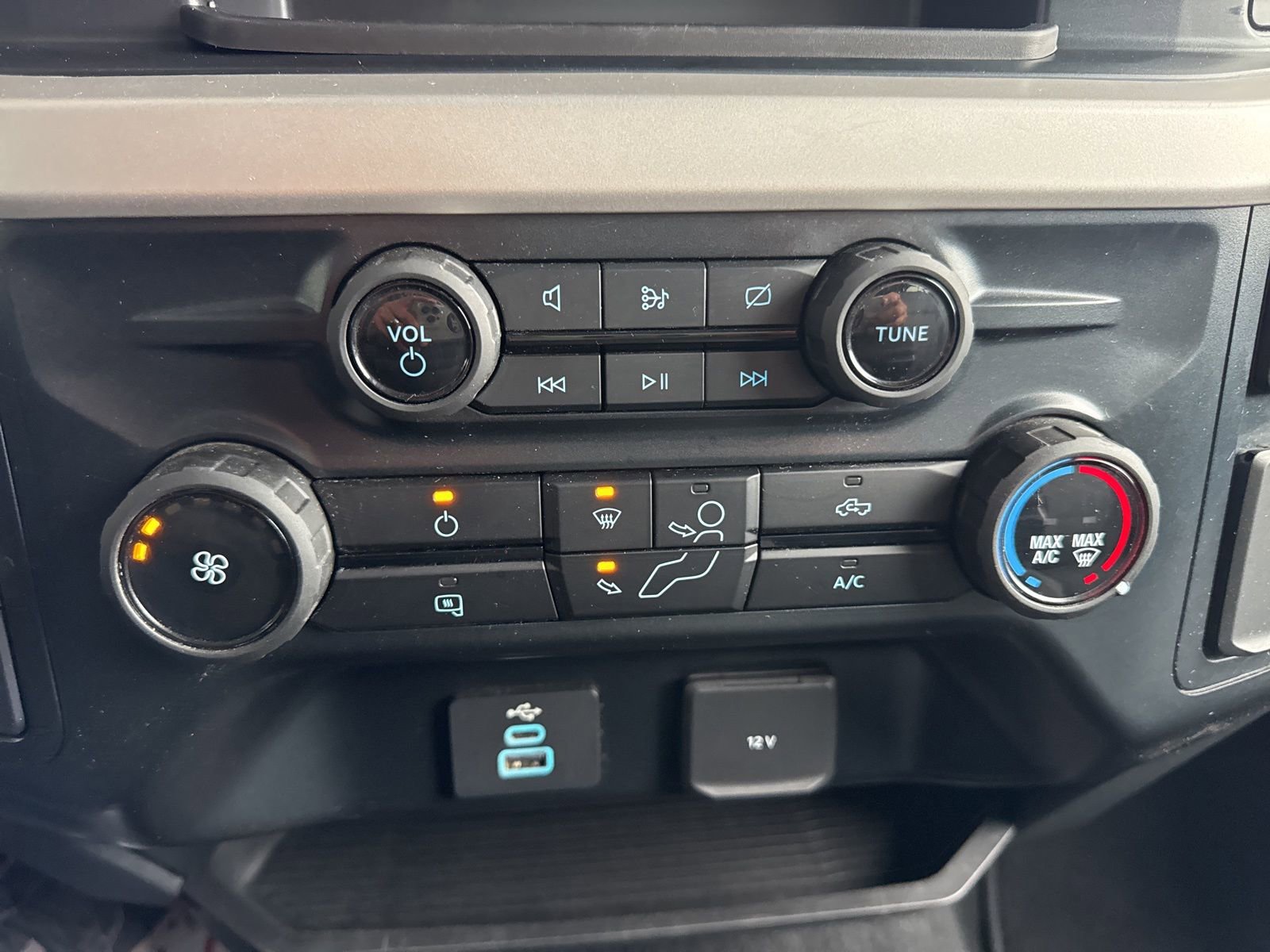 Certified 2023 Ford F250 XL w/ STX Appearance Package AWD/4WD image 36